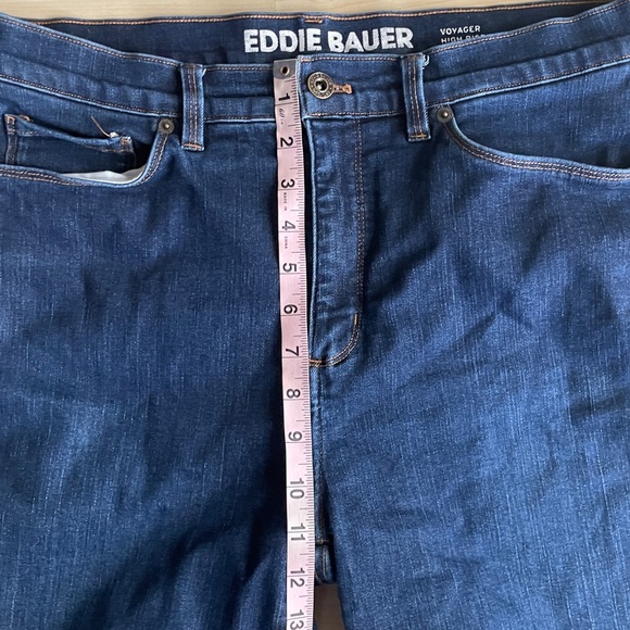 Women’s Eddie Bauer fleece lined jeans - Picture 8 of 10